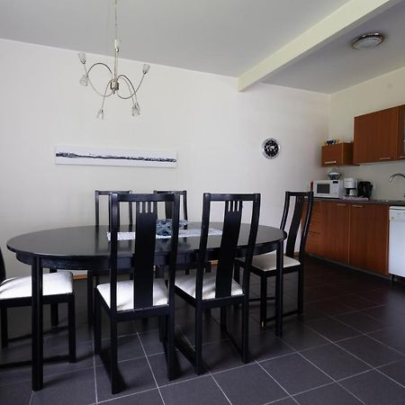 Guesthouse Dalbaer Флудір Екстер'єр фото