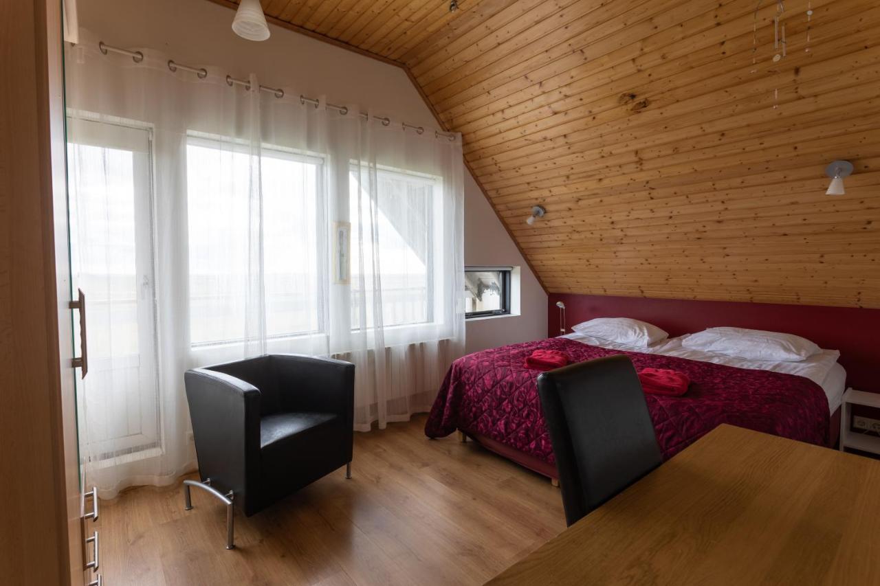 Guesthouse Dalbaer Флудір Екстер'єр фото
